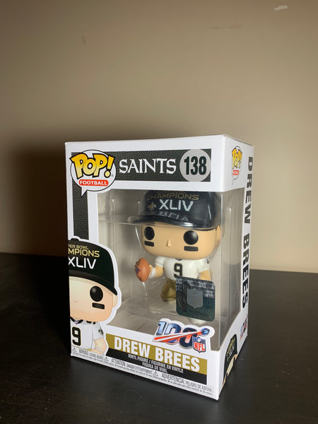 OCT142684 - POP NFL DREW BREES VINYL FIG - Previews World